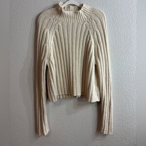 American Eagle Outfitters Cream Turtleneck Sweater 100% Poly. Cozy Soft Large
